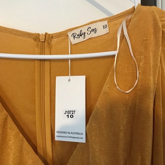 Gorgeous Hello Molly Dress! - Picture 5 of 5